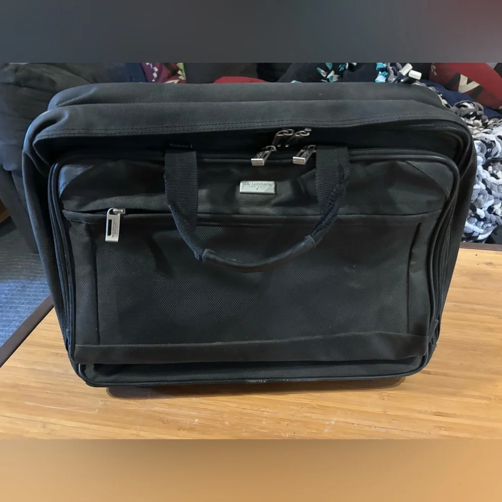 Classic Black Roller Briefcase/Laptop Bag